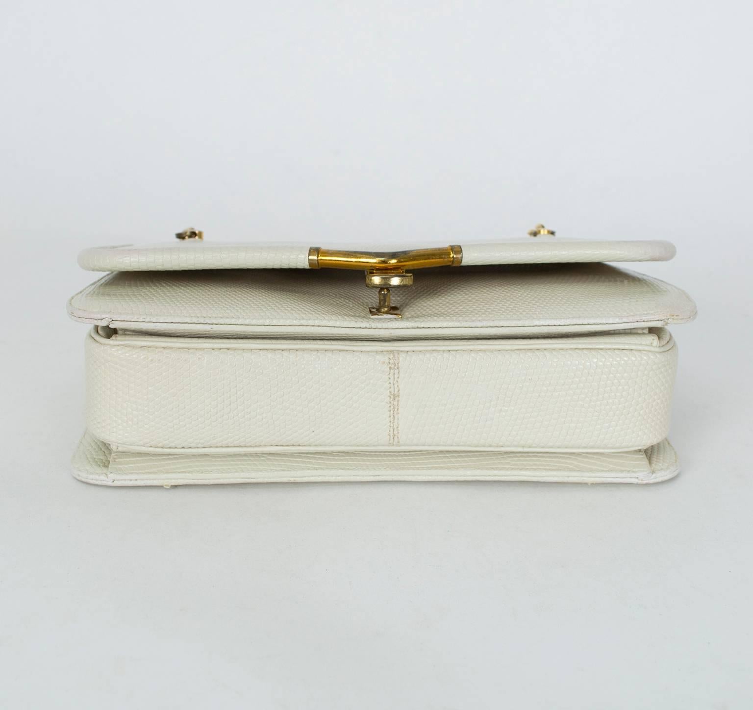 Judith Leiber Ivory Lizard Compartment Purse with Gold Chain Handles, 1980s In Good Condition For Sale In Tucson, AZ