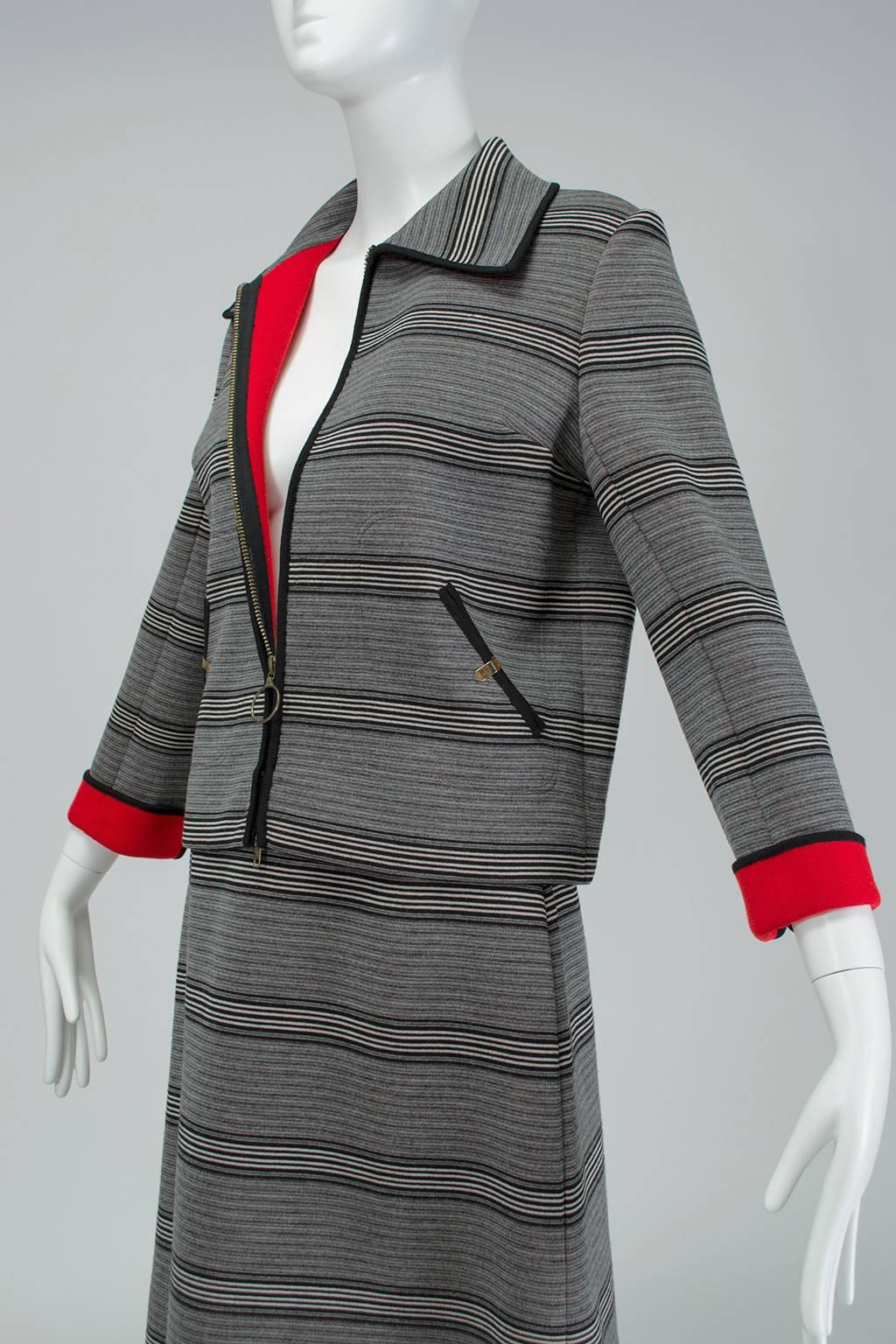 Mod Italian Dolce Vita Black and Red Stripe A-Line Wool Vespa Suit- M, 1960s Pour femmes en vente