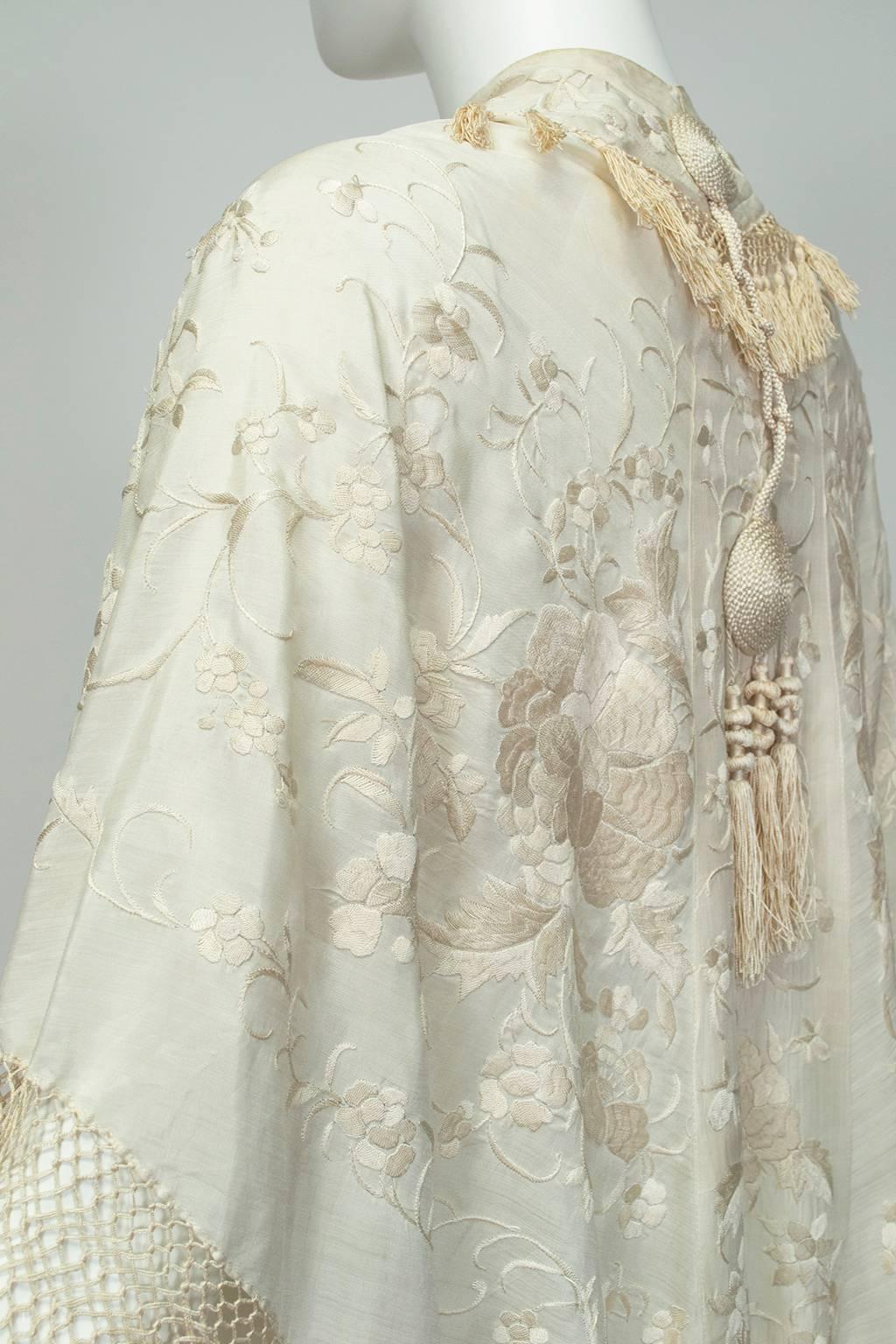 Cream Canton Silk Downton Abbey Embroidered Wedding Shawl - One Size, 1900s In Good Condition In Tucson, AZ