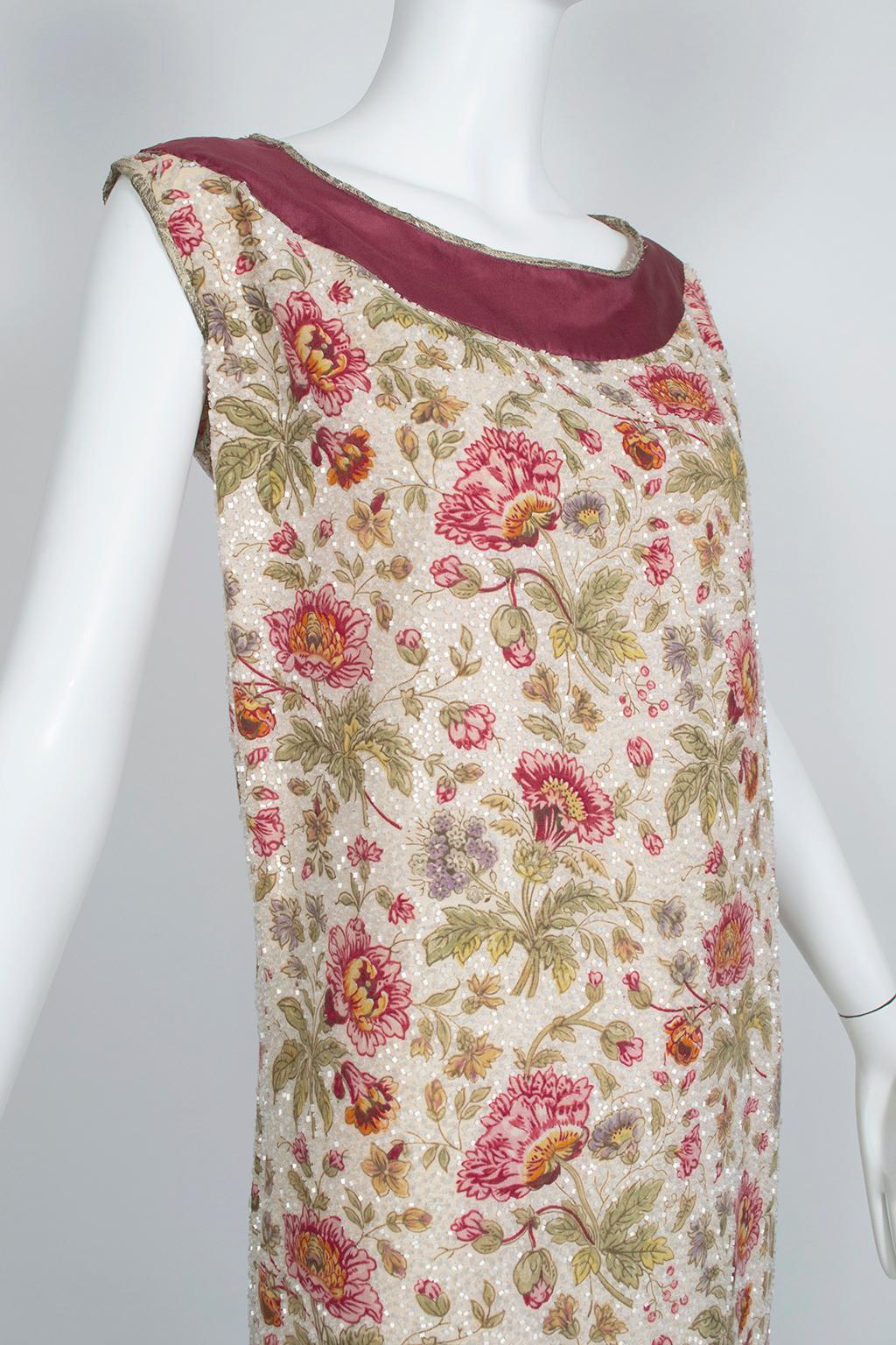 Marron Robe sans manches à fleurs prunes en perles de verre avec passepoil doré, taille M, années 1920 en vente