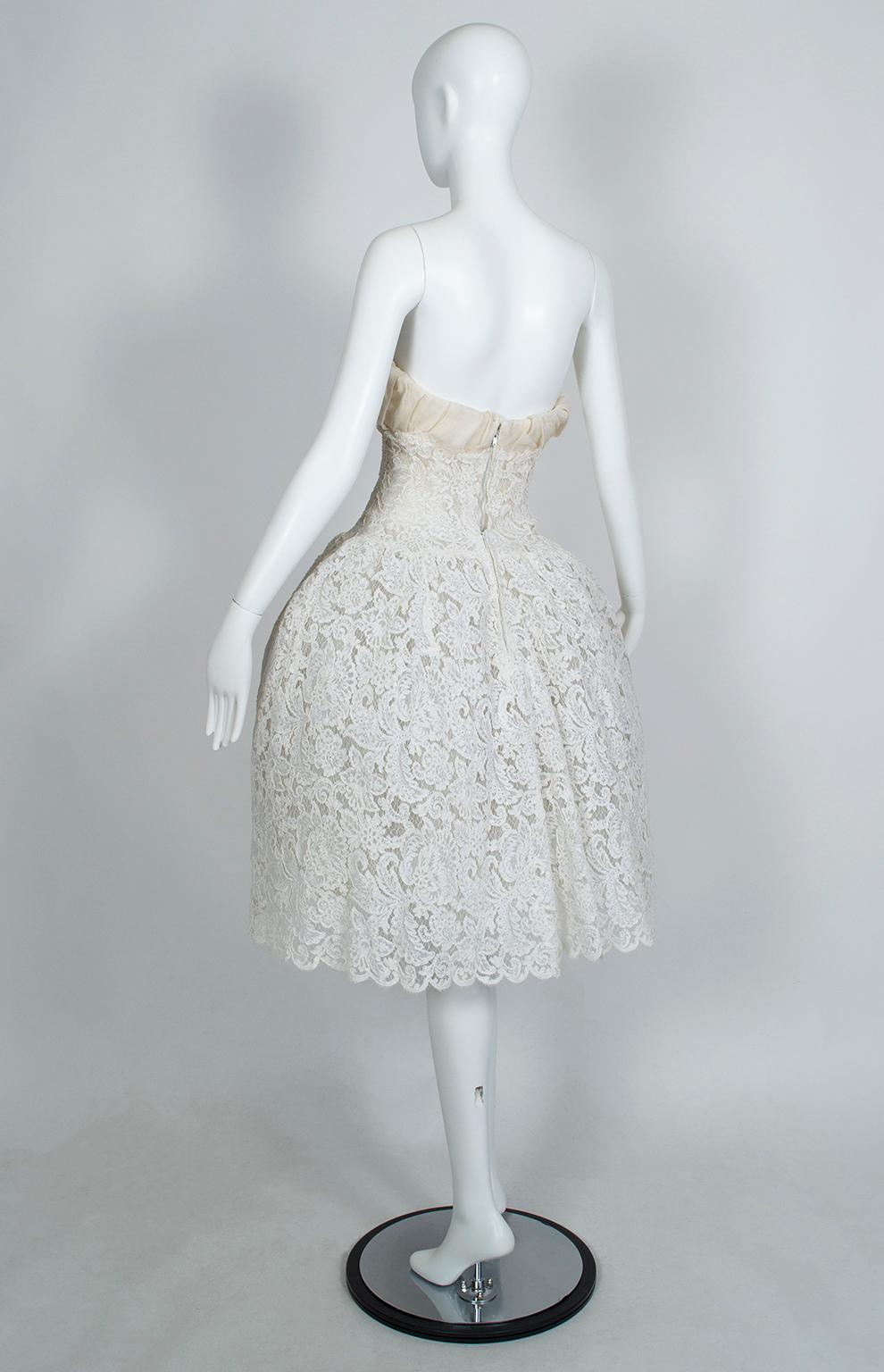 Gray Strapless Ivory Guipure Lace Corseted Robe Française Wedding Dress - XS, 1950s