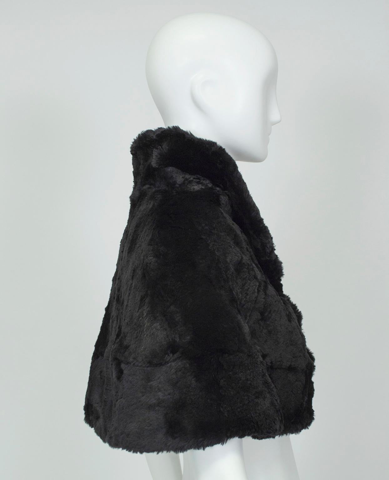 Black Shearling Capelet Stole with Shawl Collar, 1950s In Good Condition In Tucson, AZ