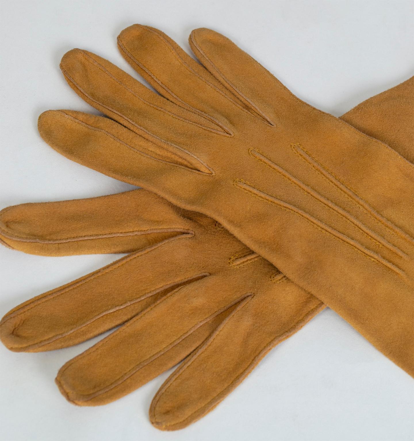 Brown Saddle Tan Suede Three-Point Flared Gauntlet Forearm Gloves, France - S, 1960s For Sale