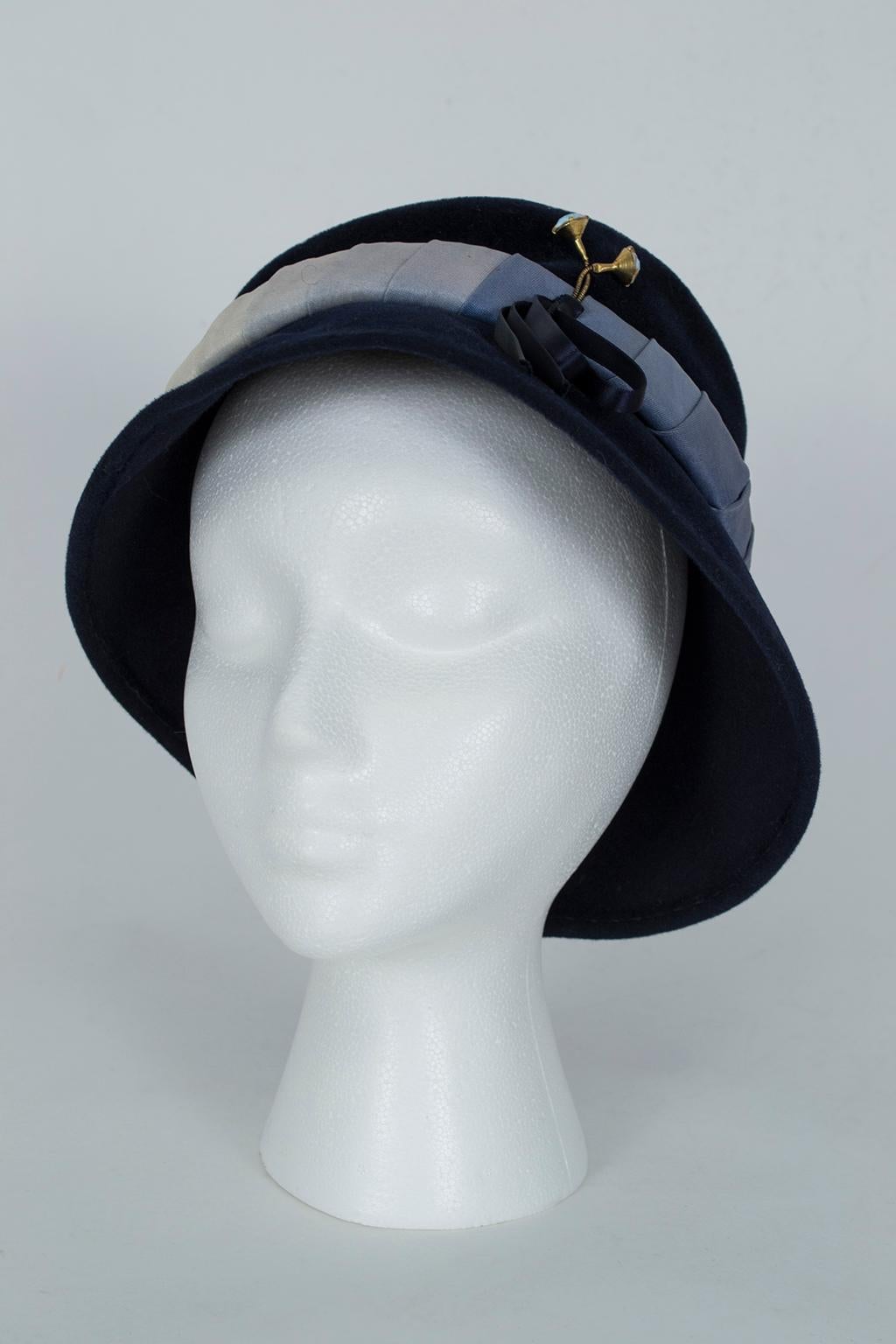 Made by one of the finest French milliners of the mid-20th century, this immaculate bucket hat offers all the style of a cloche, the warmth of a brim and the insouciance of a floppy together with an up-to-the-minute ombré band. Ideal for fall and