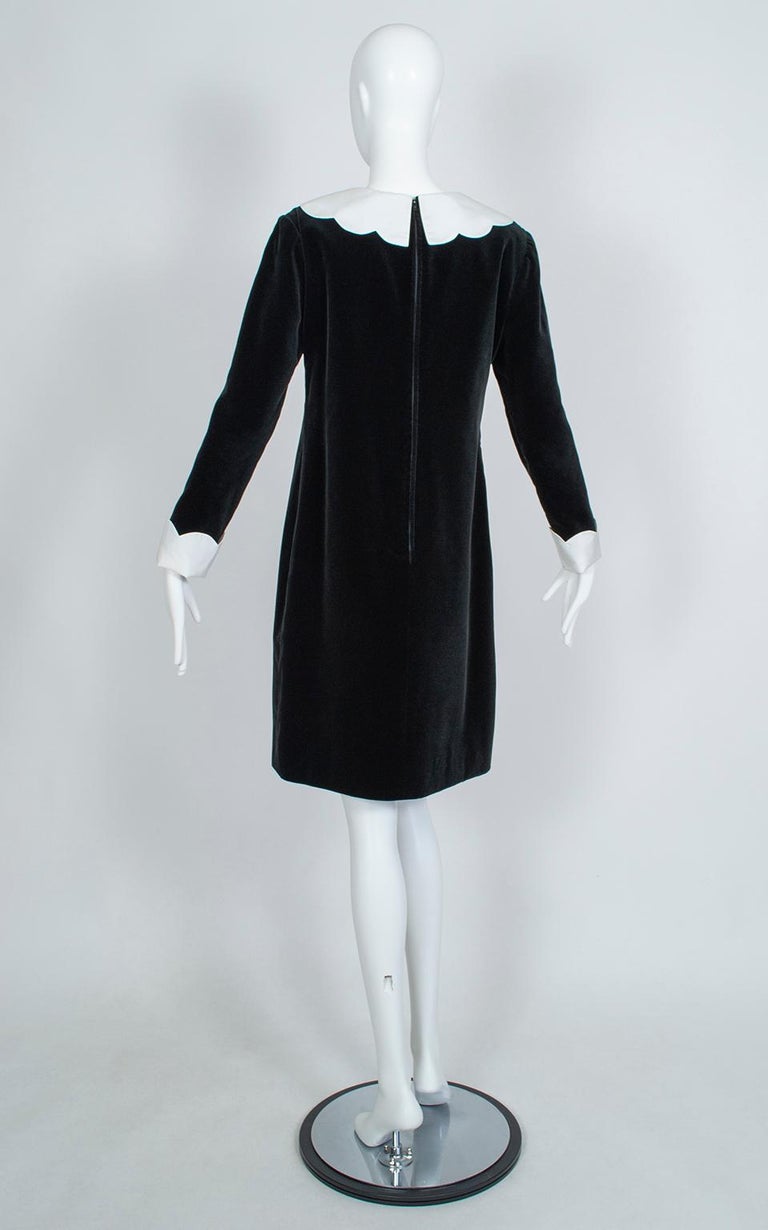 Chanel Camellia Shift Dress with Detachable Collar and Cuffs, 1960s at 1stDibs | chanel black dress white collar, chanel collar dress, dresses with collars and cuffs Chanel Camellia Shift Dress with Detachable Collar and Cuffs, 1960s at 1stDibs | chanel black dress white collar, chanel collar dress, dresses with collars and cuffs