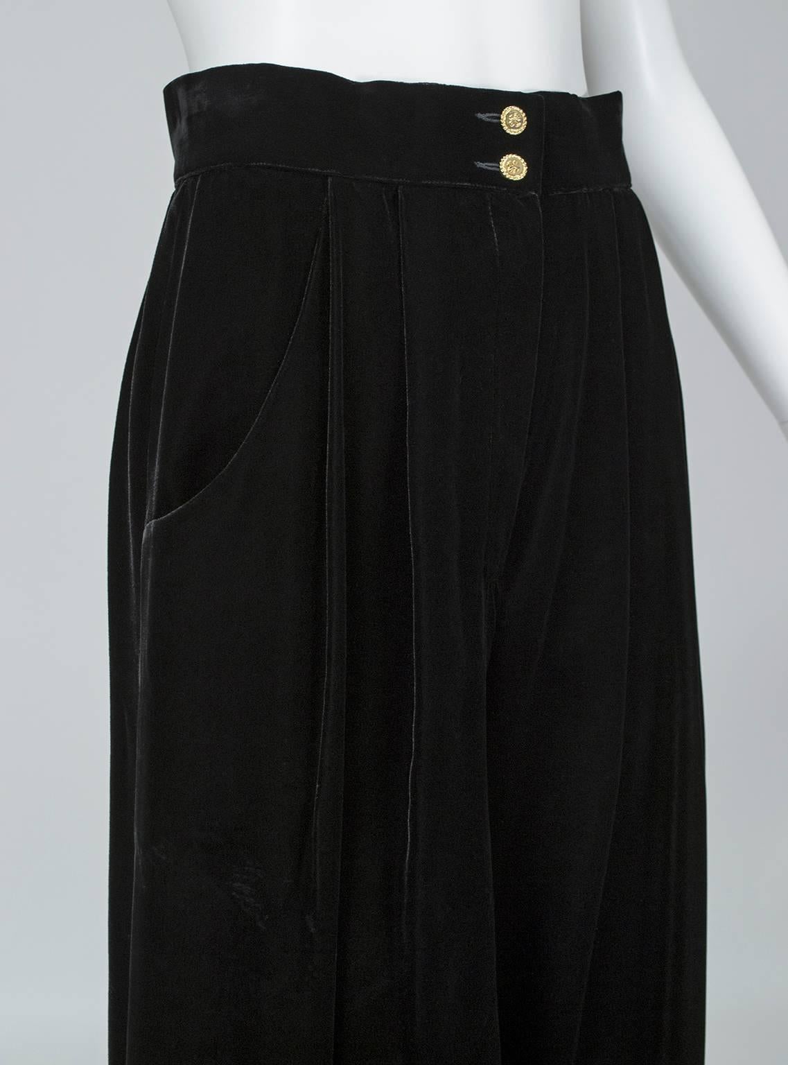 Chanel Velvet and Lace Wide-Leg Culotte Trousers, 1980s In Excellent Condition In Tucson, AZ