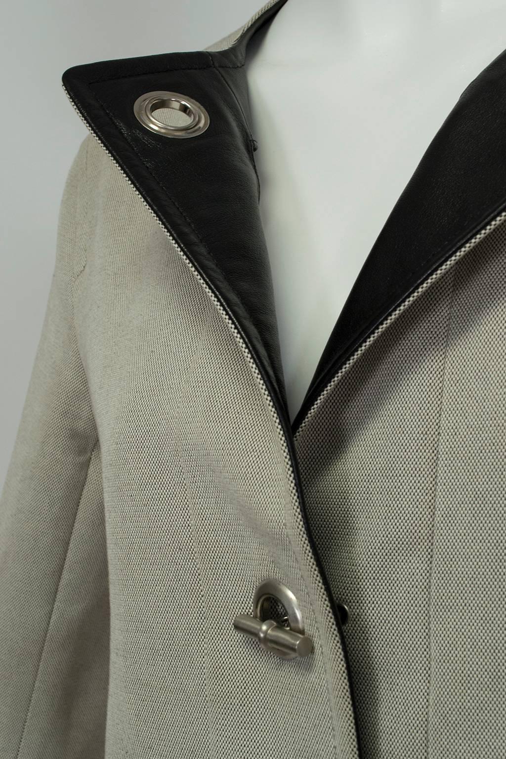Veste courte en toile et cuir kaki Hermès, avec attaches Palladium - M, 1990 en vente 1