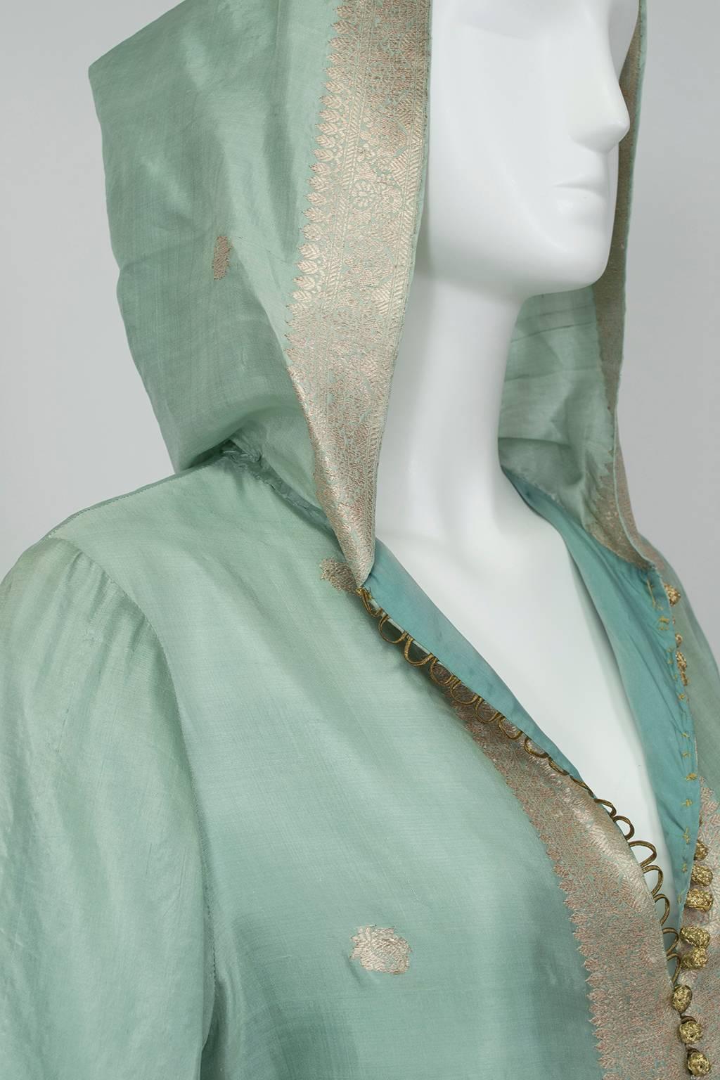 Green Sari Silk and Gold Thread Hooded Kaftan w Provenance, Tunisia - M, 1970s For Sale 1