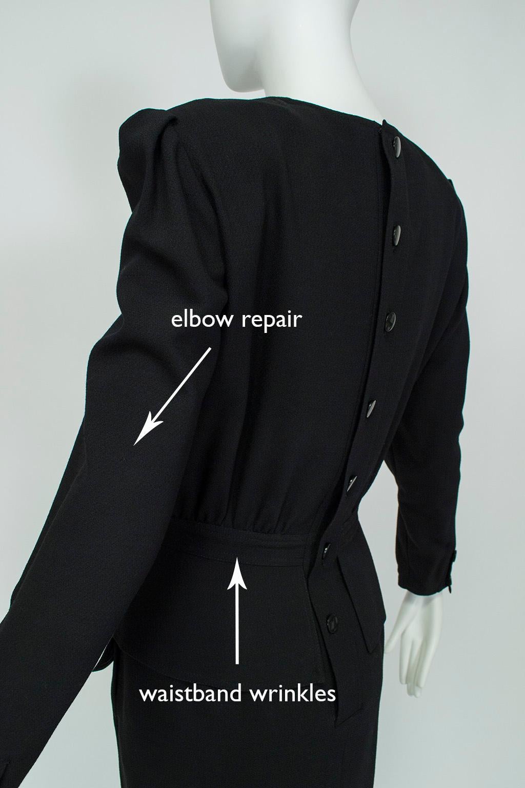Valentino Black Long Sleeve Crêpe Back-Button Peplum Shift Dress - L, 1980s For Sale 3
