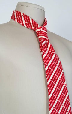 Men's Red and White Modern Graphic Stripe Cotton Necktie – Chicago, 1970s