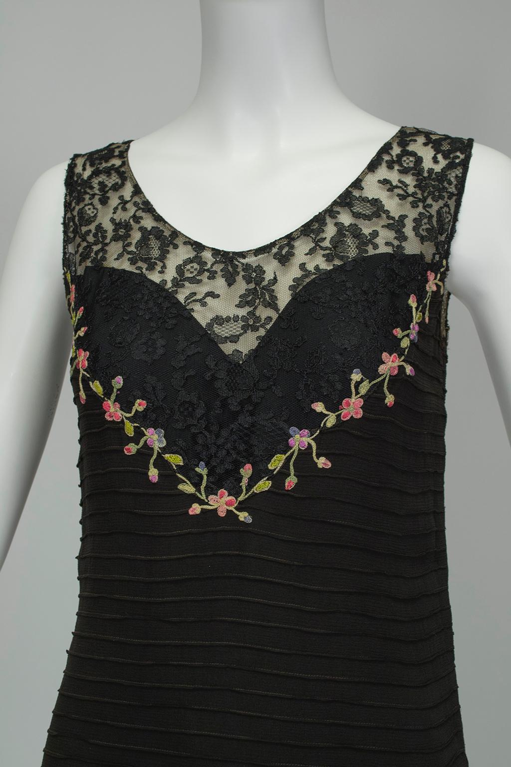 Embroidered Drop Waist Trumpet Dress with Pintuck Illusion Bodice, 1920s In Good Condition In Tucson, AZ