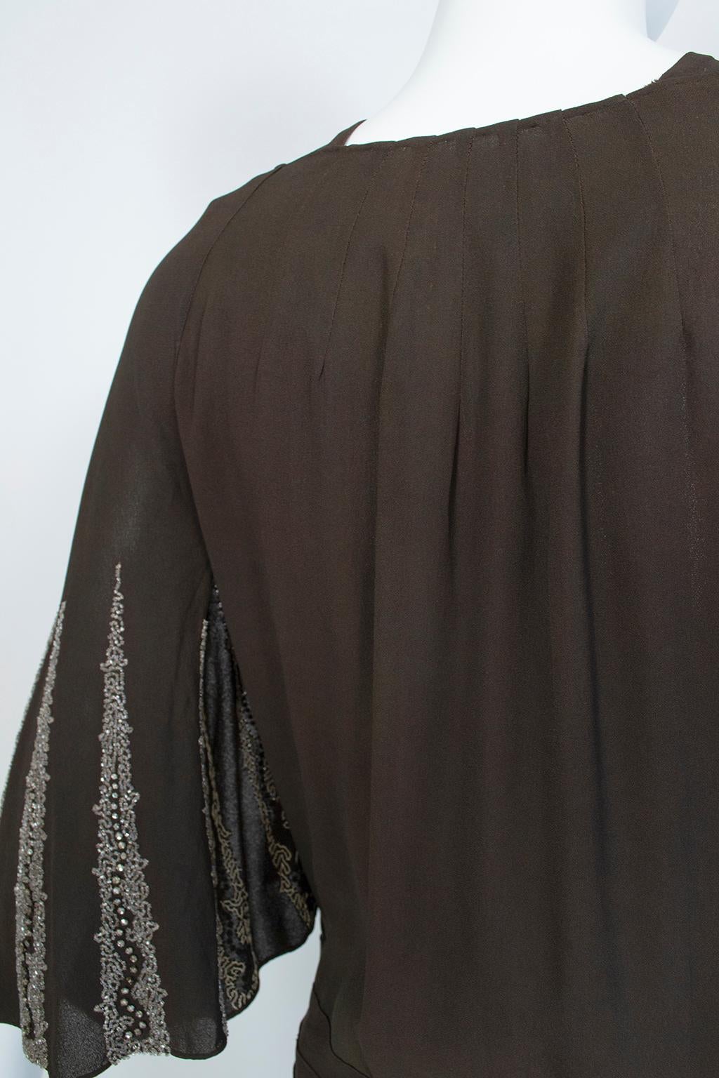 Brown Regency Silk Crêpe Kimono Gown with Crystal Batwing Sleeves - Med, 1930s For Sale 4