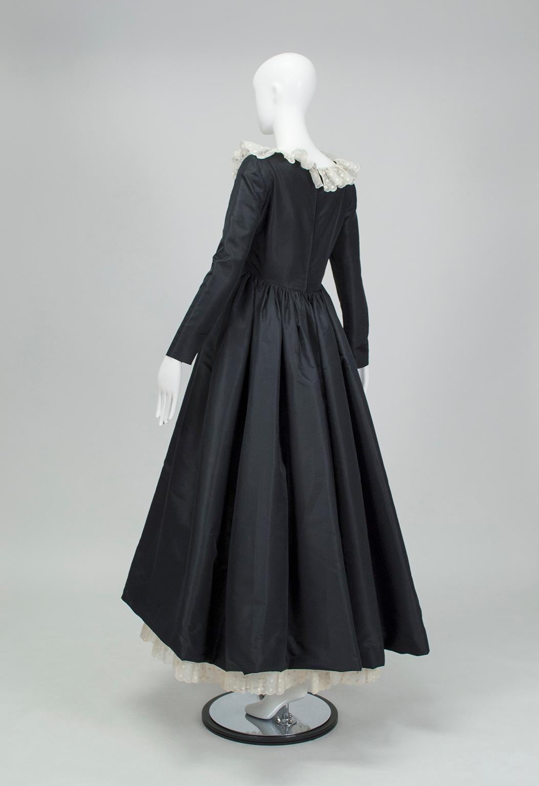 elizabethan ball gown