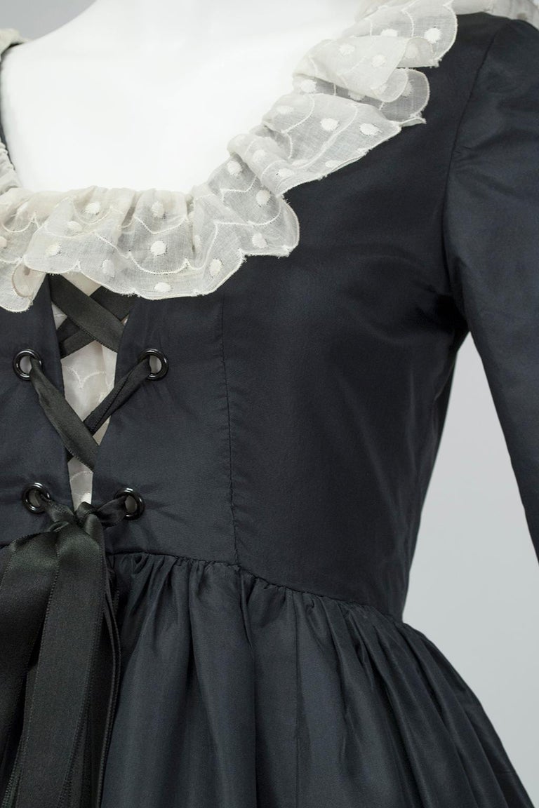 Oscar de la Renta Navy Silk Lacing-Bodice Elizabethan Revival Gown - Small, 1971 For Sale 3
