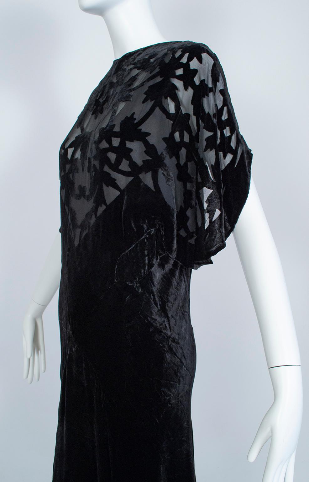 Black *Larger Size* Erté-Style Art Deco Burnout Velvet Backless Gown- M-L, 1930s In Good Condition In Tucson, AZ
