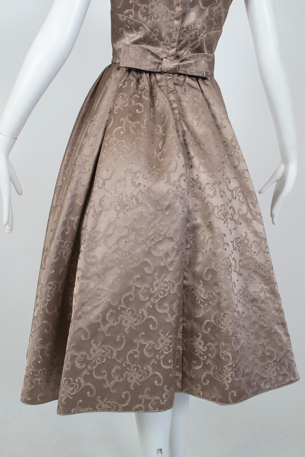 New Look Taupe Silk Sateen Jacquard Cutaway Decolletage Party Dress - S, 1950s For Sale 3