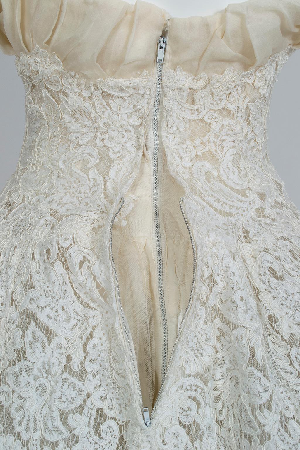Strapless Ivory Guipure Lace Corseted Robe Française Wedding Dress - XS, 1950s 8