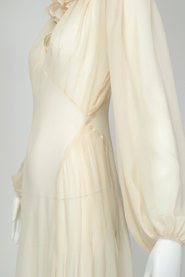 Haute Couture Cream Medieval Cathedral Train Wedding Gown - Small, 1930s For Sale 6