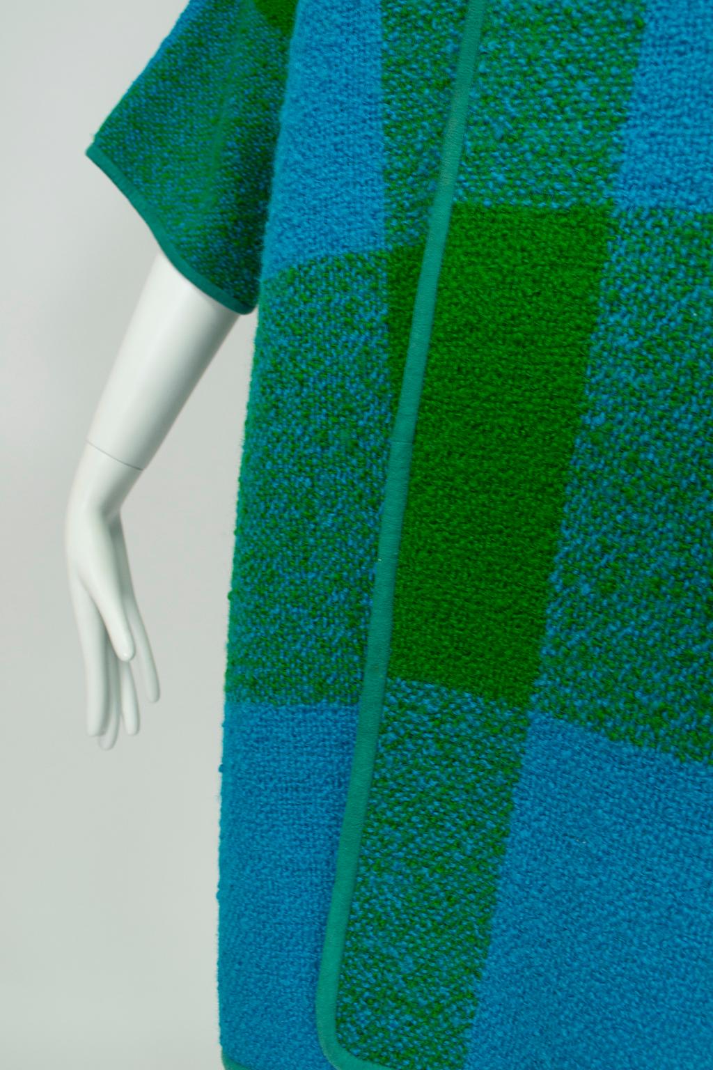 Bonnie Cashin Plaid Bouclé Blanket Coat, 1960s 5