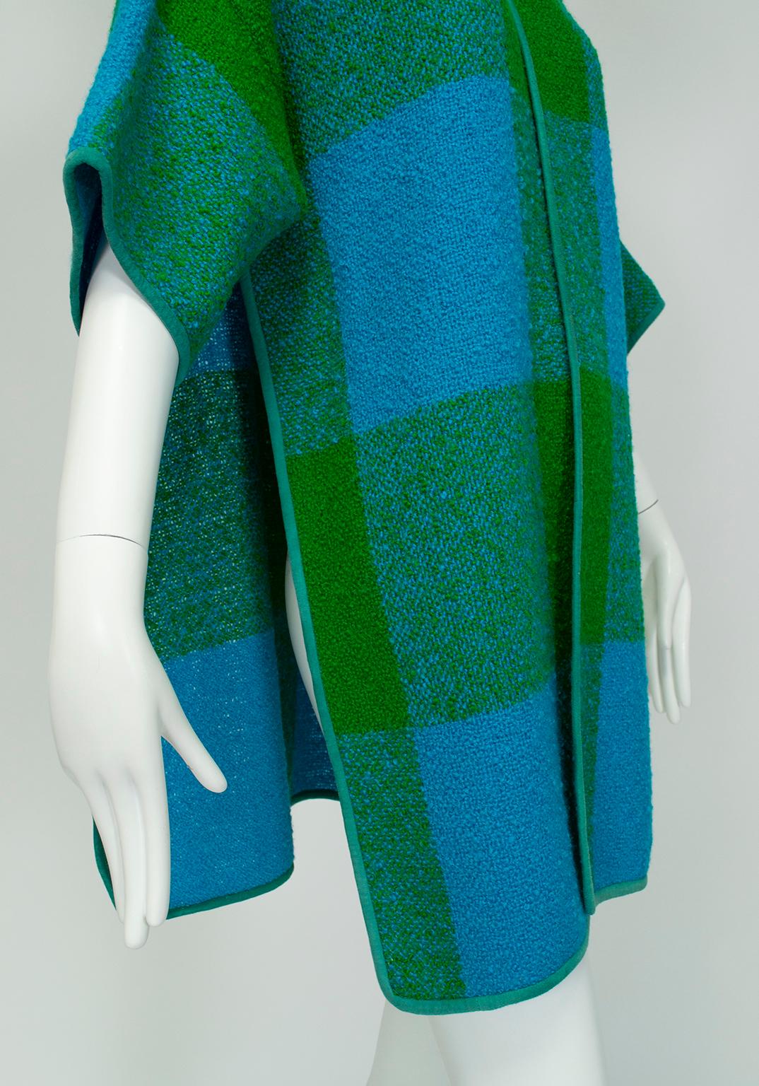 Bonnie Cashin Plaid Bouclé Blanket Coat, 1960s 3