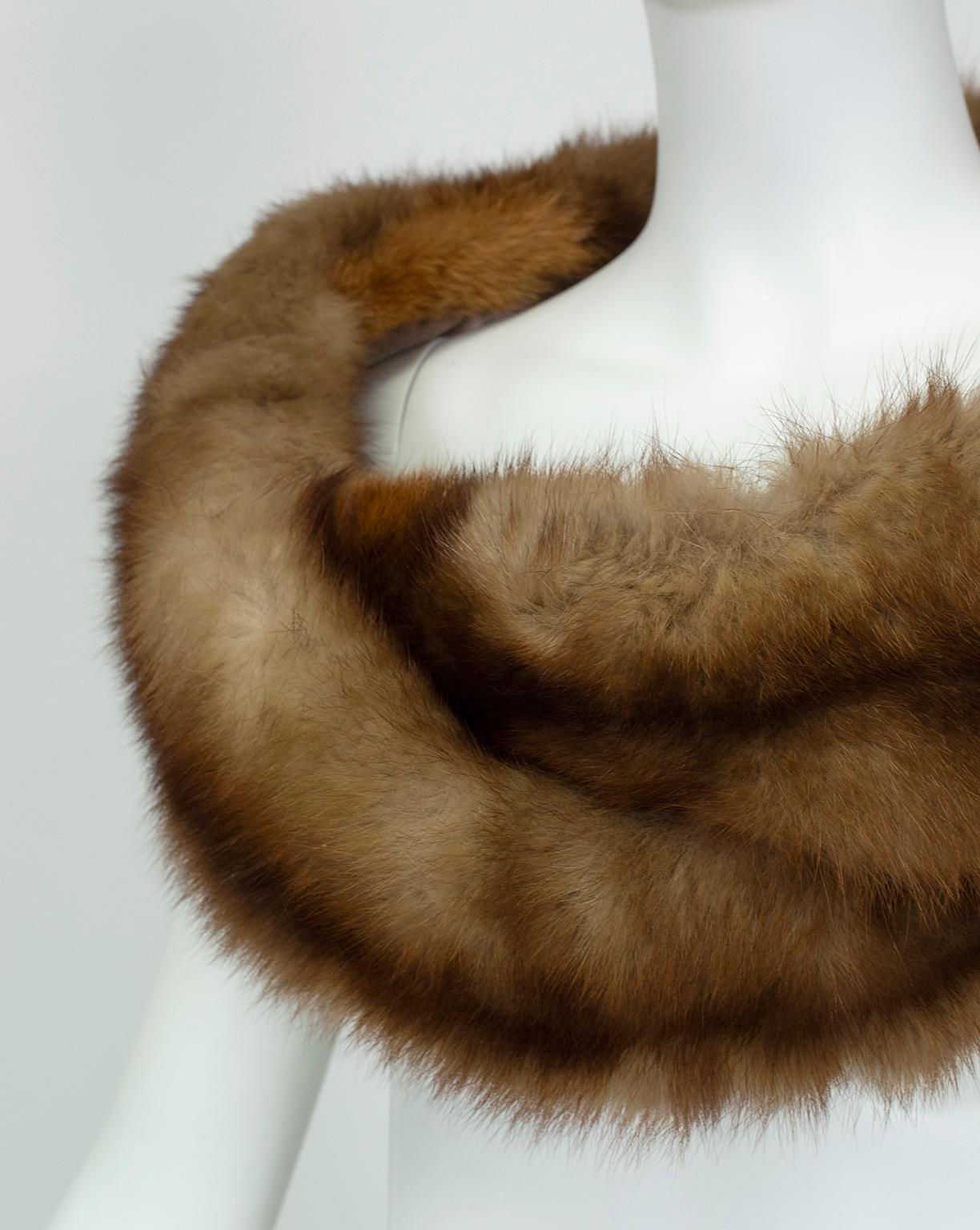 Cognac Ombré Braided Fox Fur Shoulder Cowl Stole - O/S, 1950s In Good Condition For Sale In Tucson, AZ