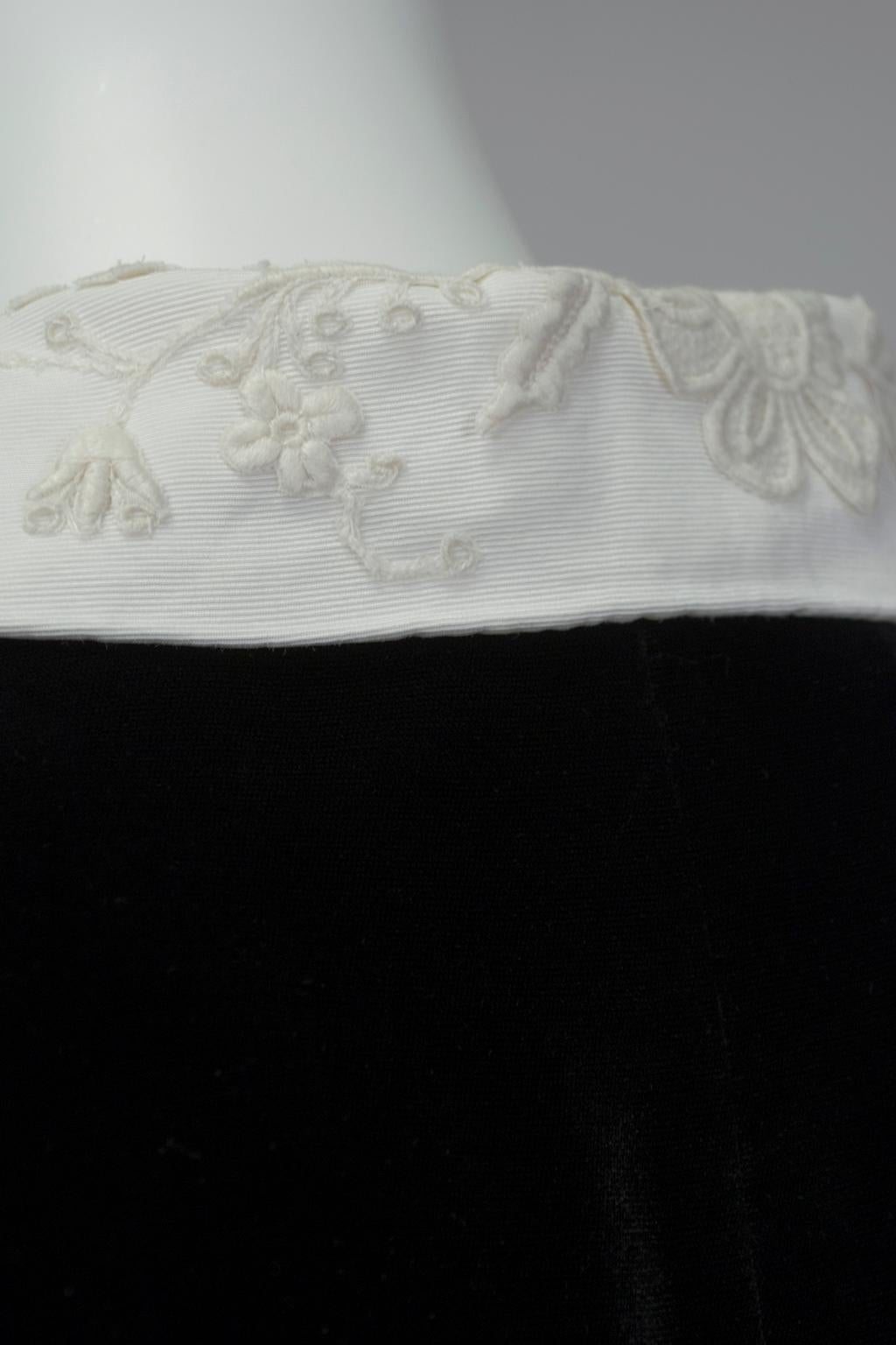 Minimalist Black Velvet Contrast Coat Dress with White Appliqué Collar- S, 1940s 1