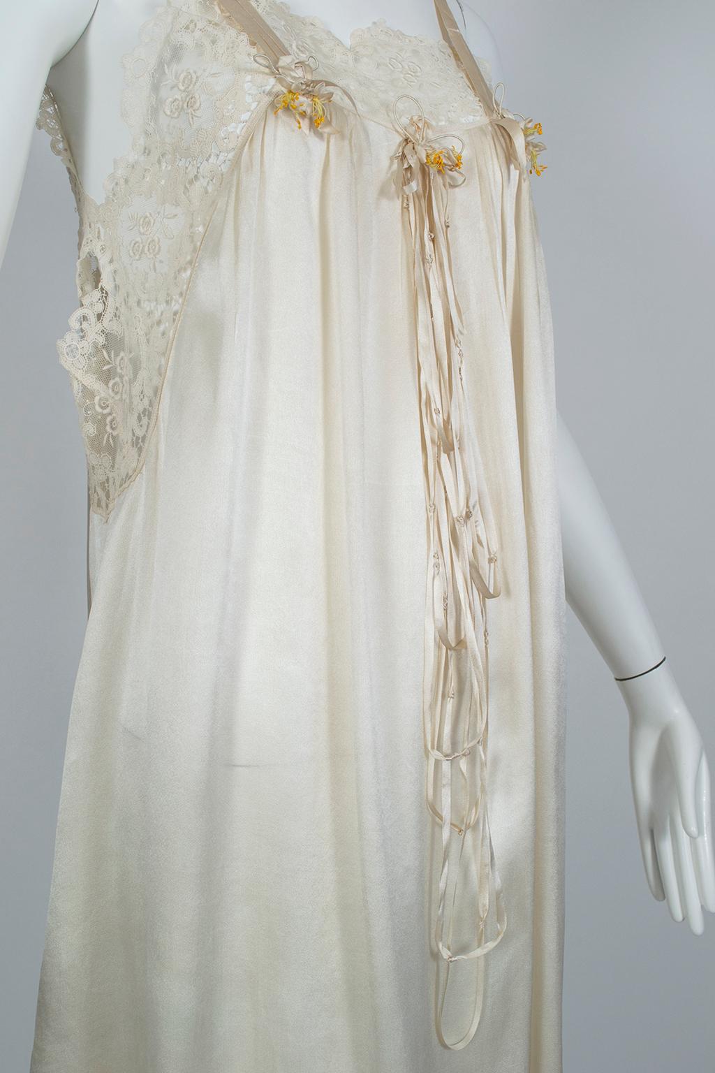 Edwardian Charmeuse and Lace Dressing Gown, 1924 In Excellent Condition In Tucson, AZ