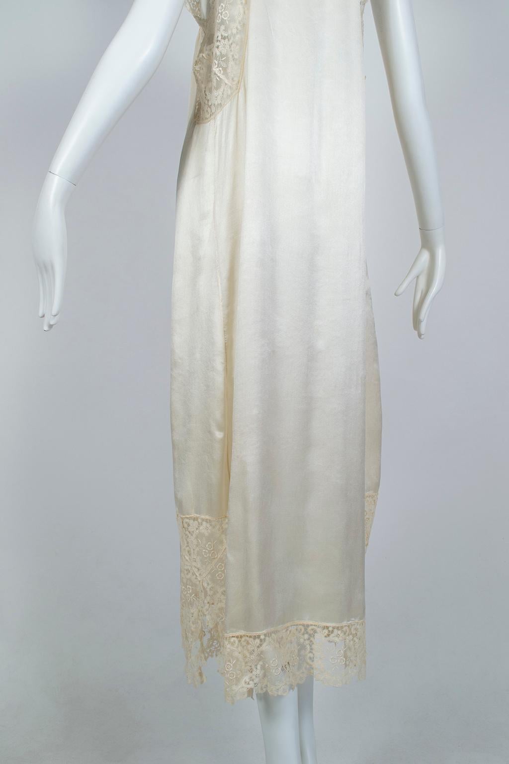 Edwardian Charmeuse and Lace Dressing Gown, 1924 7