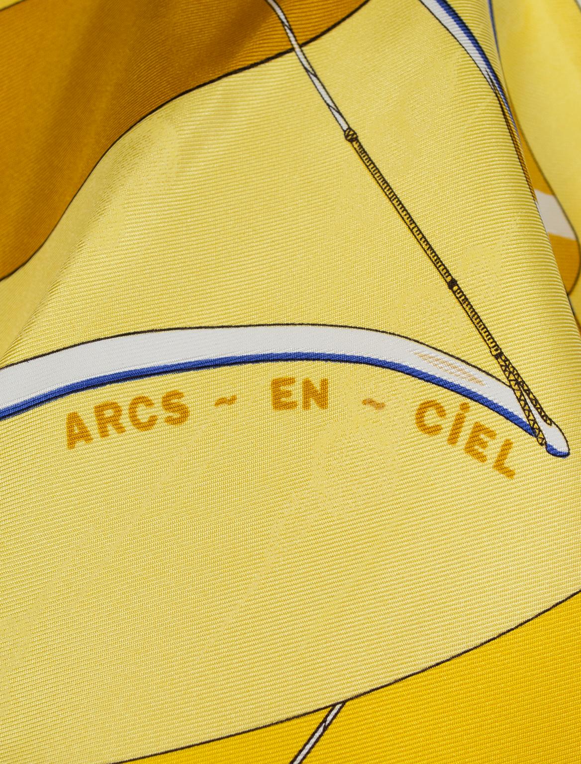 Hermès Yellow and French Blue Bullseye “Arcs en Ciel” Scarf – Julia Abadie, 1980 1