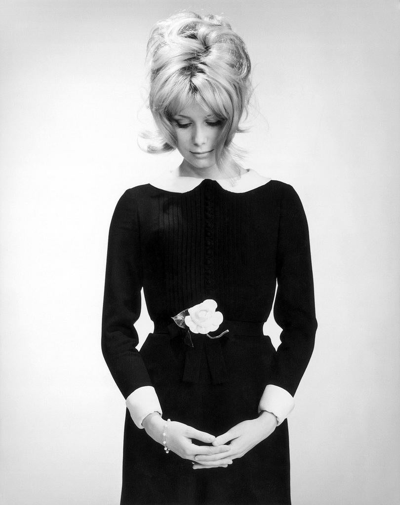 Chanel Camellia Shift Dress with Detachable Collar and Cuffs, 1960s 3