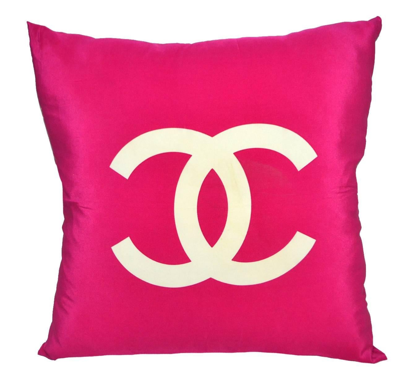 Authentic Vintage Chanel 100% Silk Pillow iwj4472-1