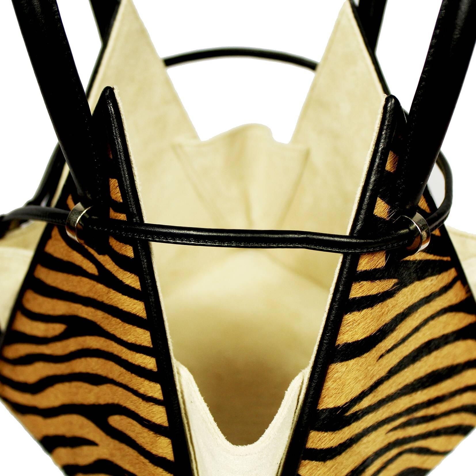 Black NitaSuri Lia Tiger Print Leather Pyramid Handbag For Sale