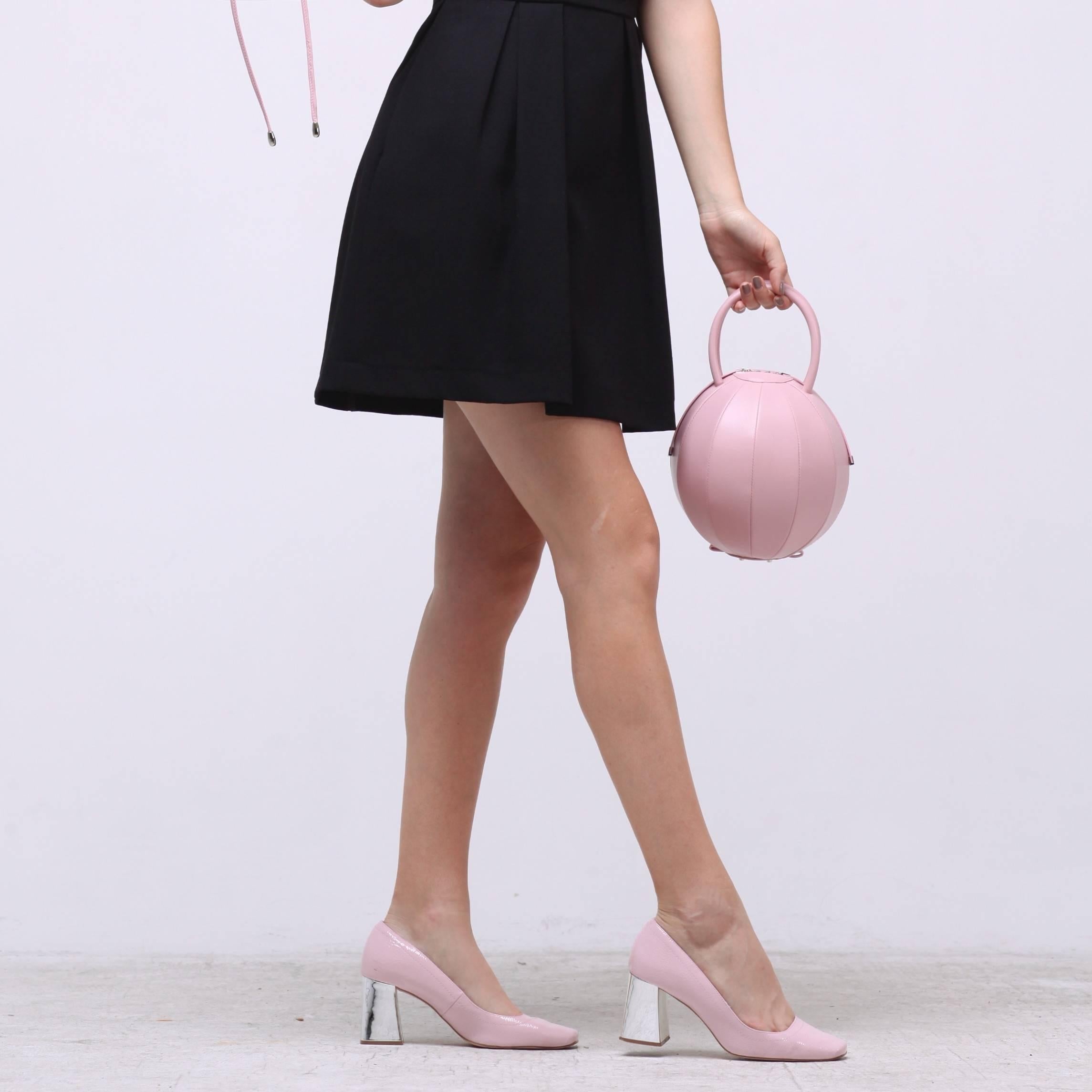 NitaSuri Pilo Pink Leather Sphere Handbag For Sale 1