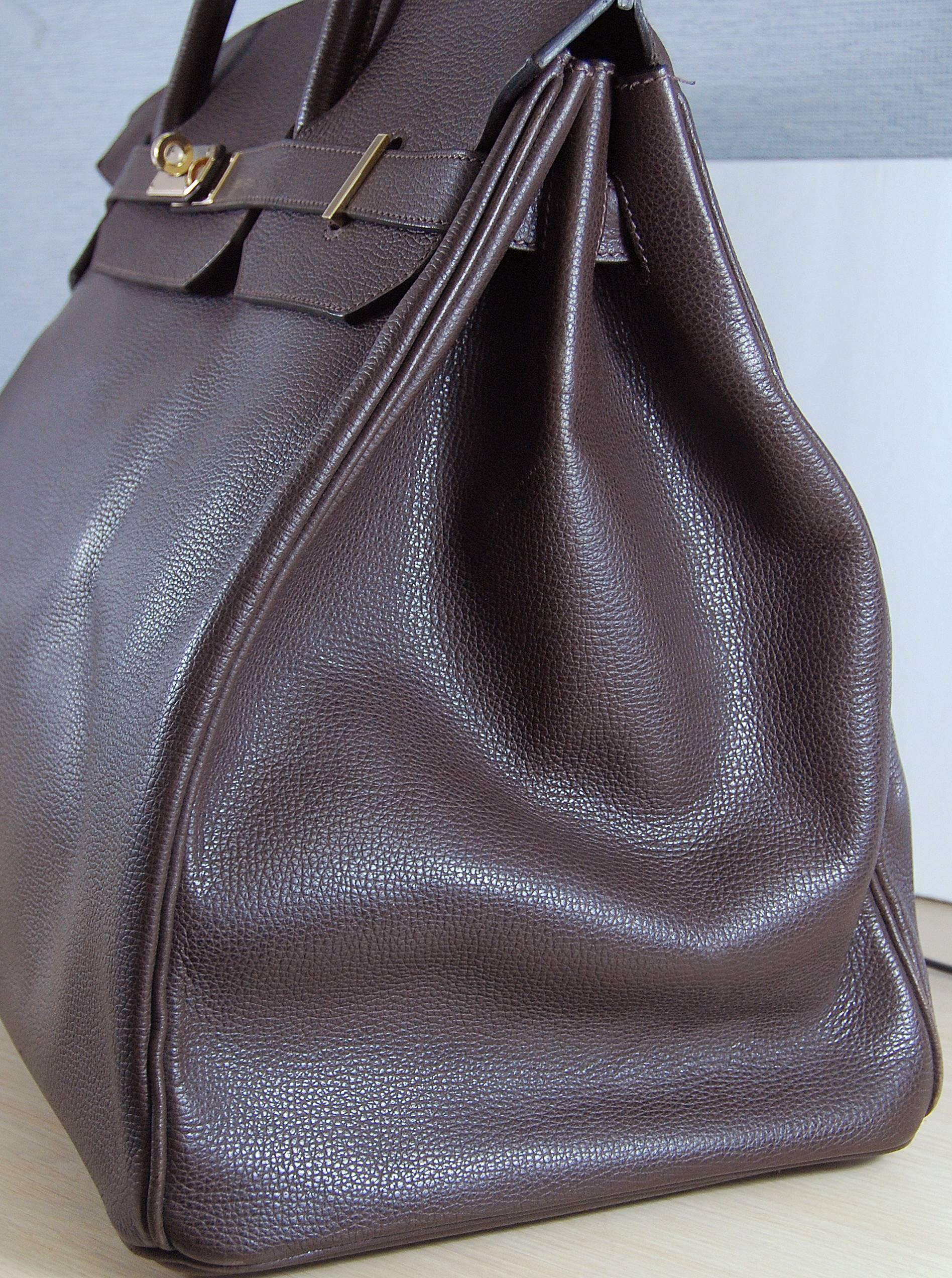 HERMES 50cm Brown Birkin Travel Bag with Gold Hardware
100% Authentic Hermes Birkin Bag
COLOR: Brown
MATERIAL: Leather
HARDWARE: Gold
ORIGIN: France
CONDITION: Excellent/Pristine