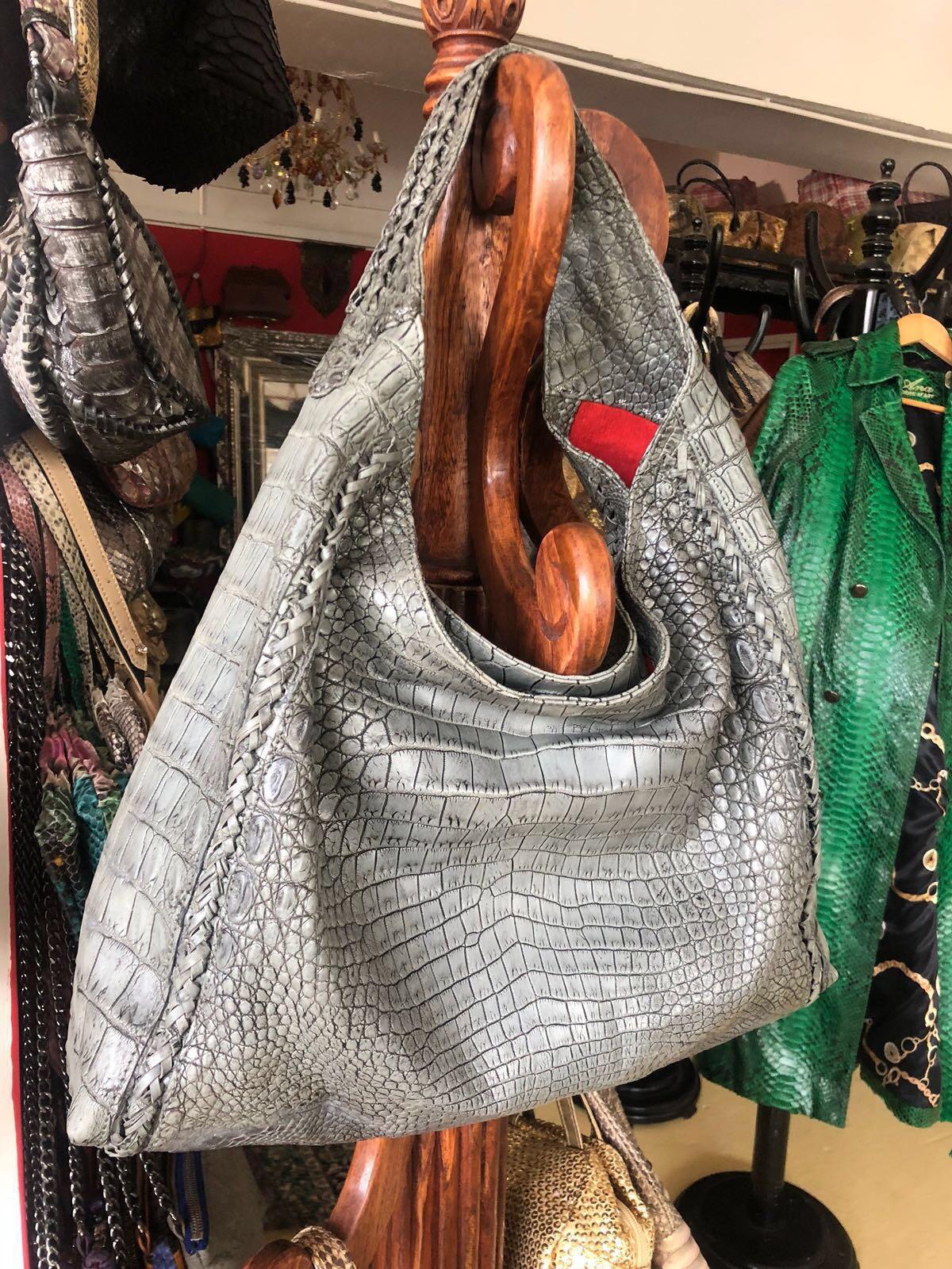 Ana Switzerland Crocodile Hobo bag  For Sale 9