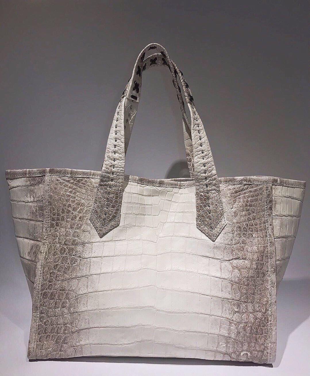 Ana Switzerland  Crocodile Tote  bag  For Sale 2
