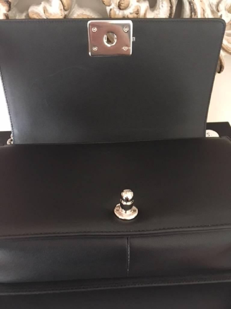 Chanel Medium Chevron Lambskin Irridescent PVC Boy Bag, 2017  In New Condition For Sale In Melbourne, AU
