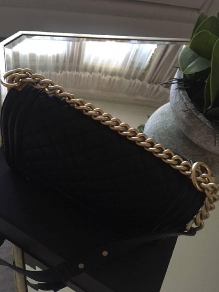 Chanel Medium Boy Bag in Quilted Caviar Leather.  For Sale 9