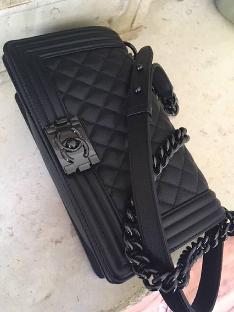Chanel Medium SO black Boy Bag in quilted Caviar Leather . 2