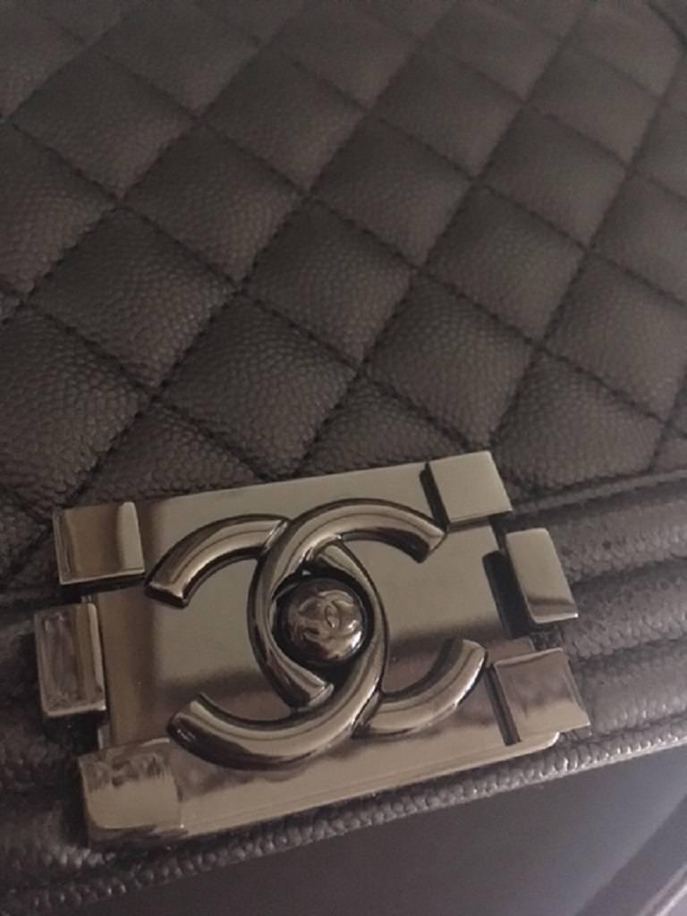 chanel boy so black caviar