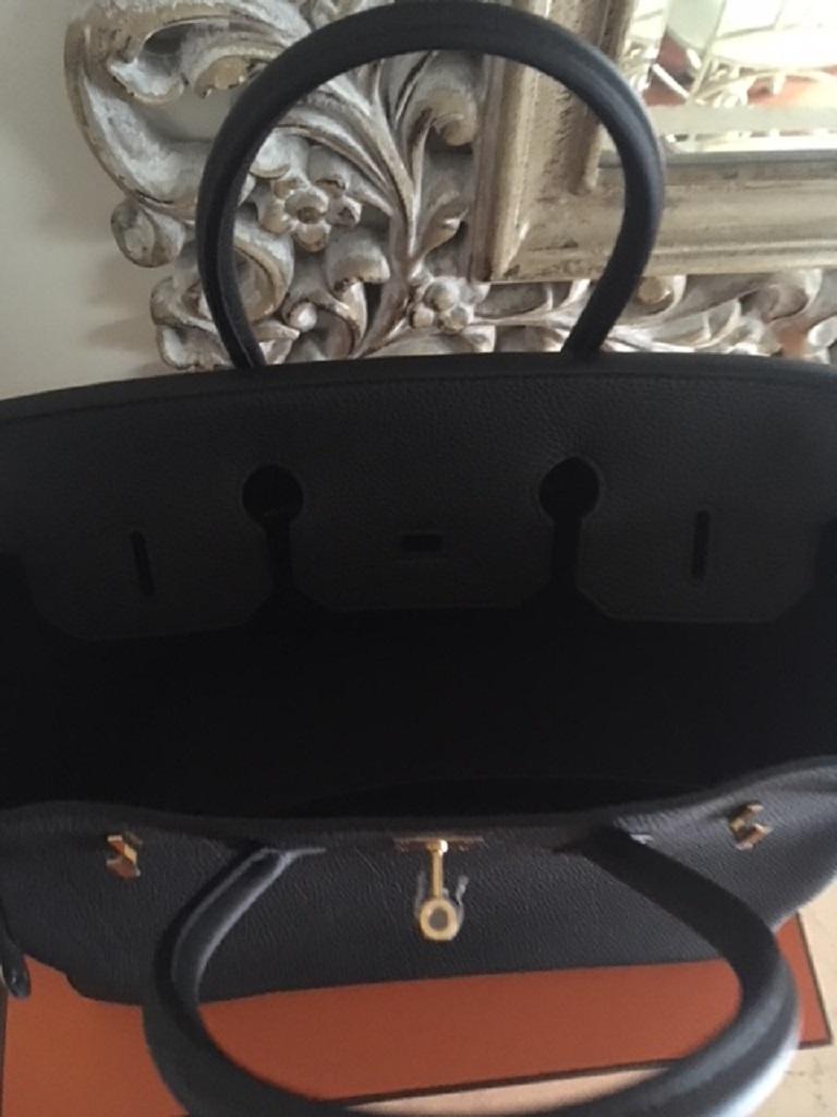 Hermes 2018 Brand New Birkin 35 with TOGO leather in Black with Gold Hardware For Sale 12