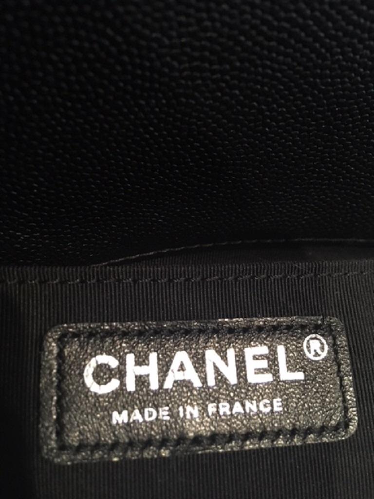 Chanel 17S So Black medium boy bag with iridescent black hardware  For Sale 10