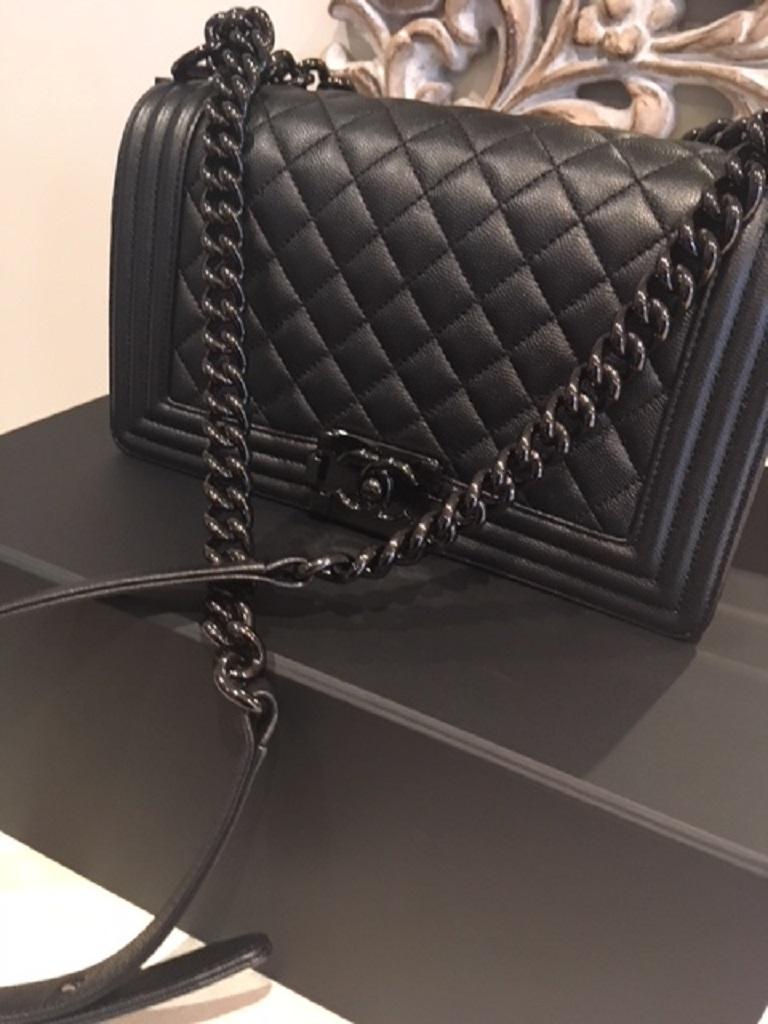 Women's or Men's Chanel 17S So Black medium boy bag with iridescent black hardware  For Sale