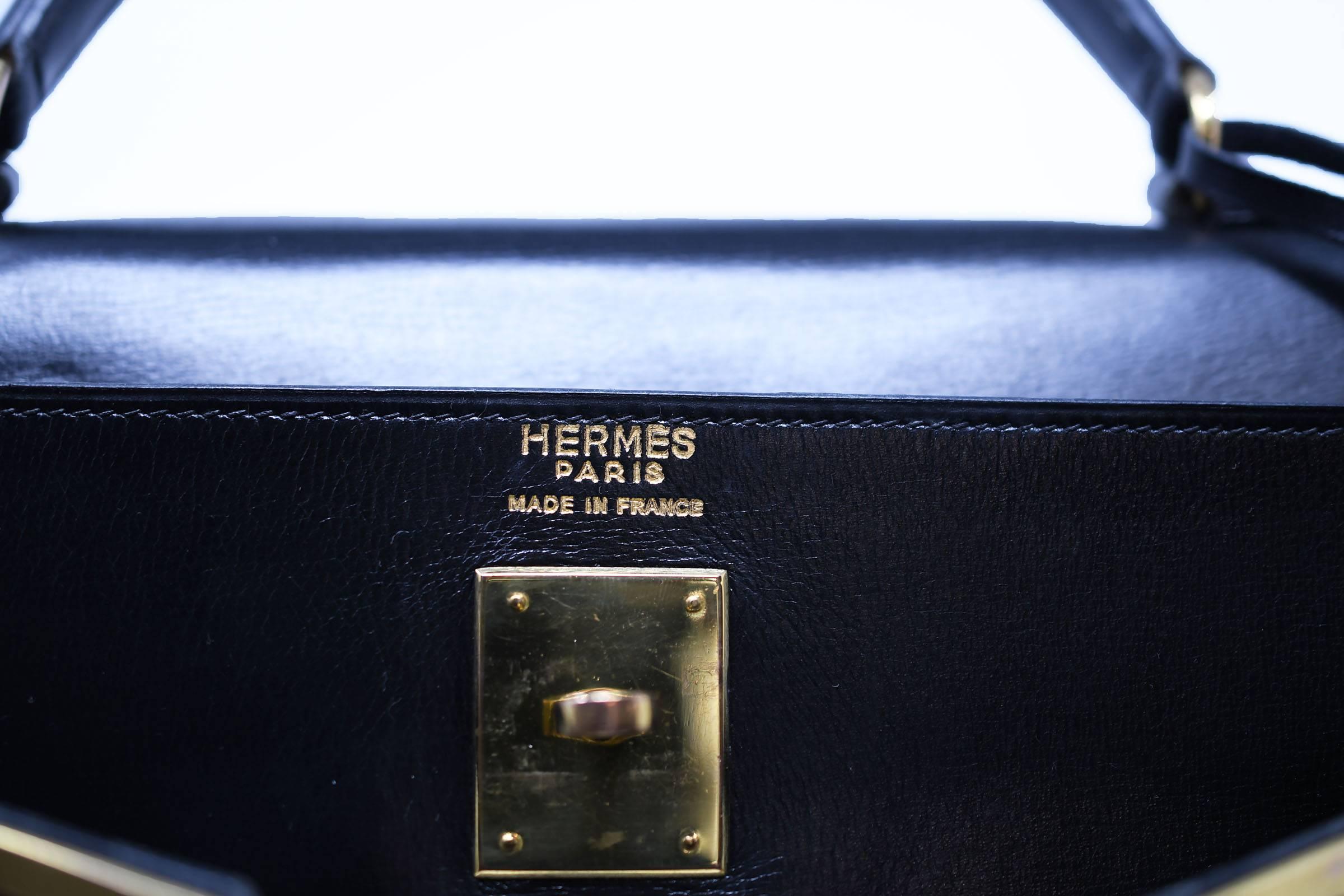 Women's Vintage Hermes Kelly Bag 32cm Black Box Calf GHW For Sale