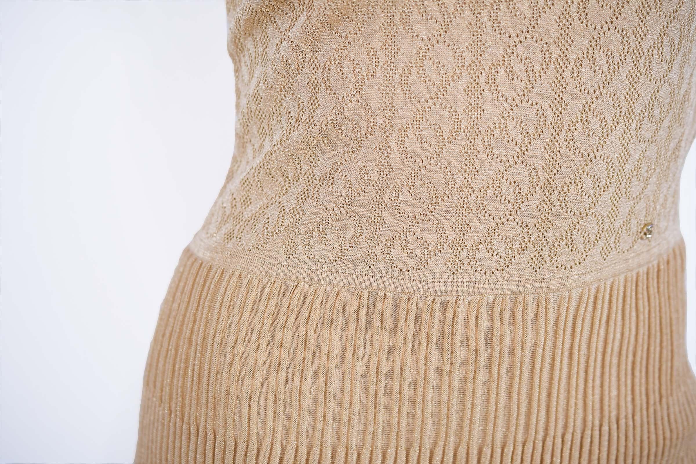 Women's Chanel Gold Knit Two Tiered Dress - Size FR 36 For Sale