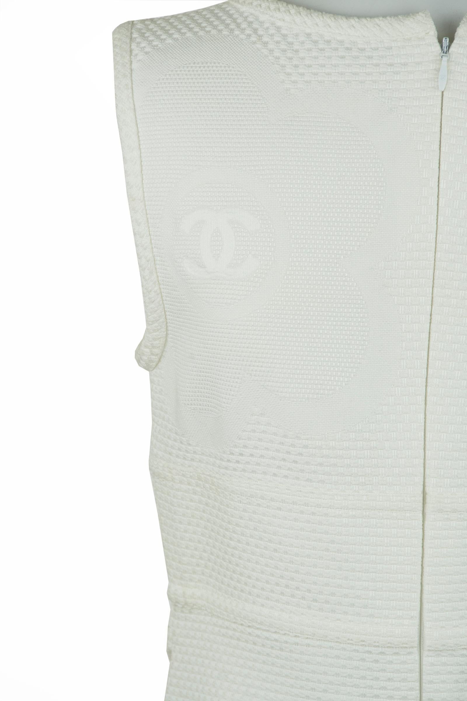 Chanel White Pique Dress In Excellent Condition For Sale In Newport, RI