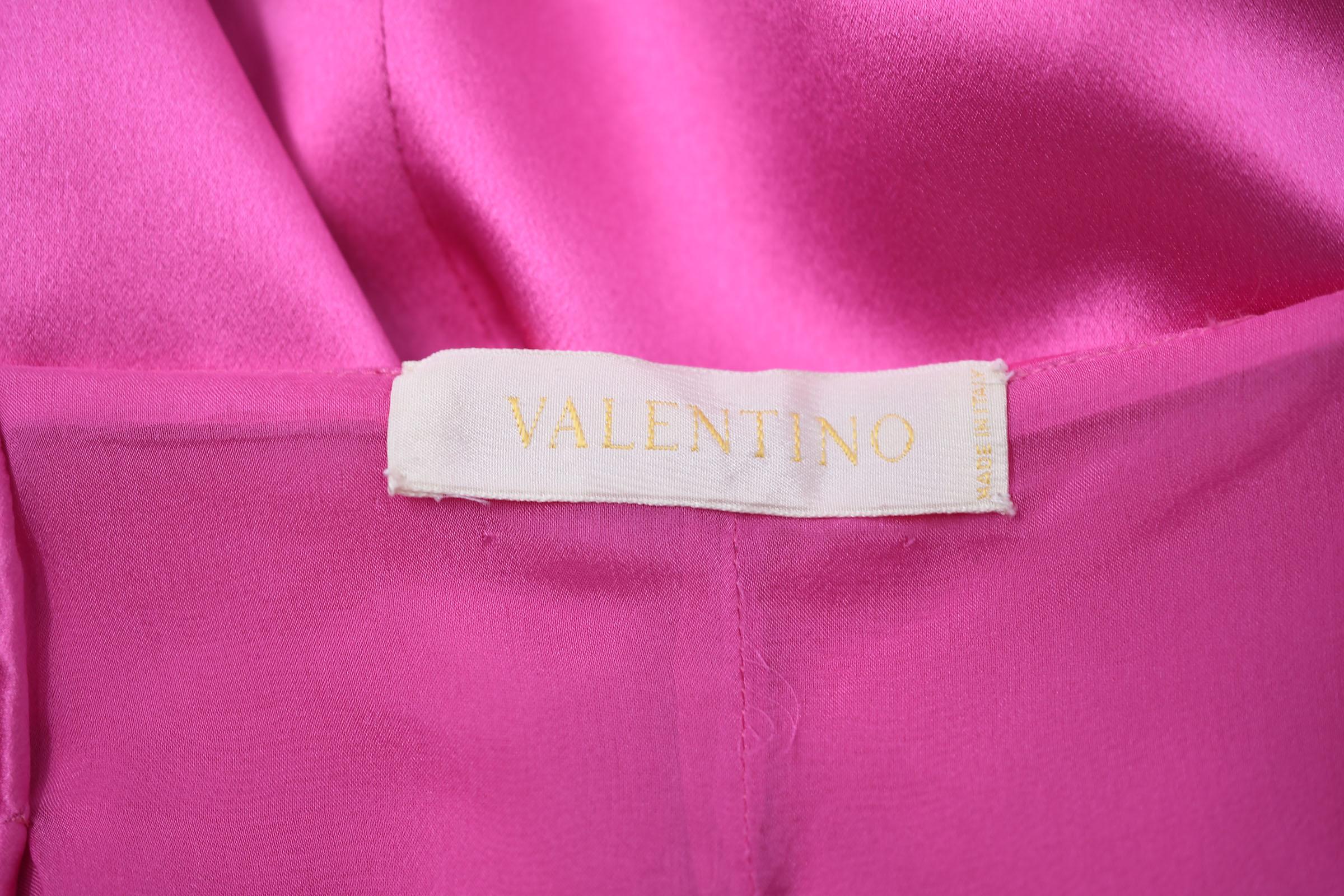 Women's Vintage Valentino Pink Charmeuse Gown - Size 4 For Sale