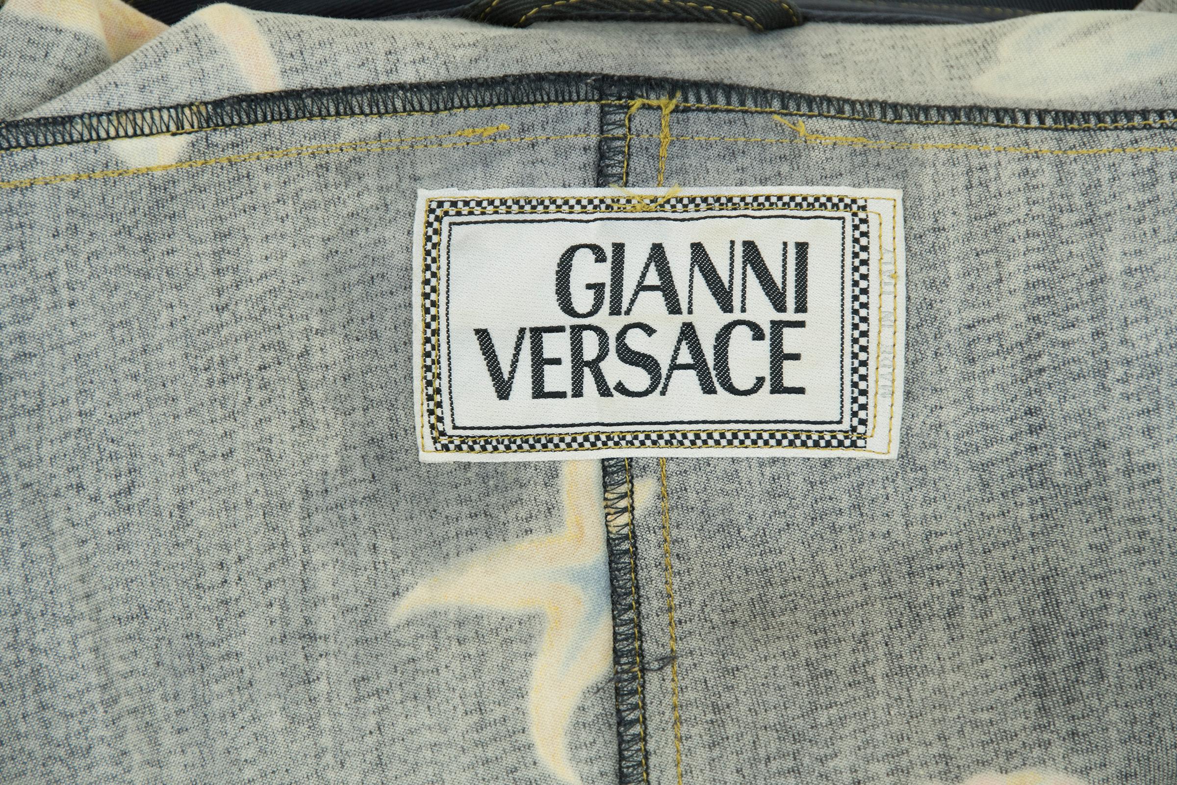 Vintage Gianni Versace Starfish Jacket - Size XS/S For Sale 2