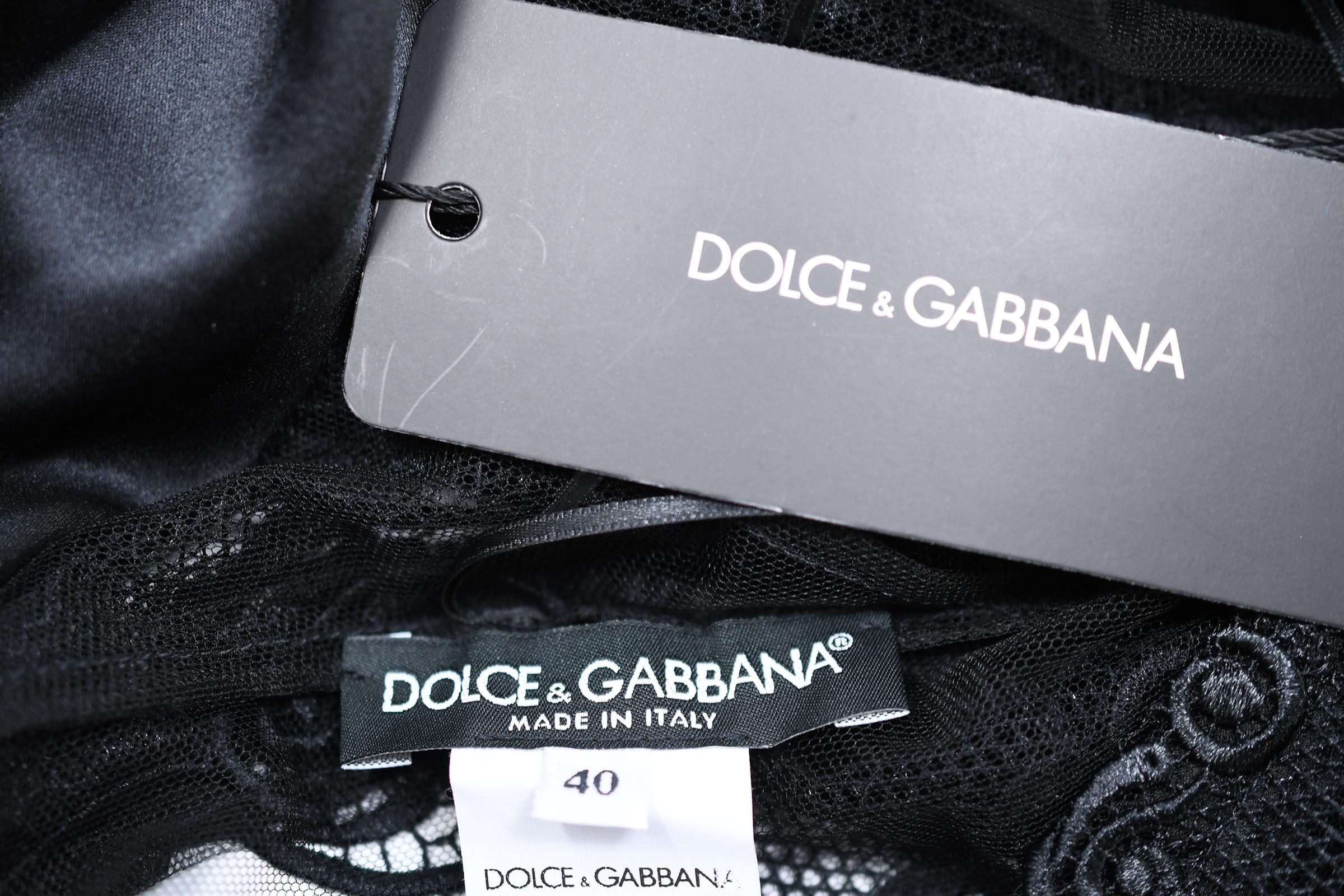 Dolce & Gabbana Black Lace Sheath Dress - Size IT 40 For Sale 1