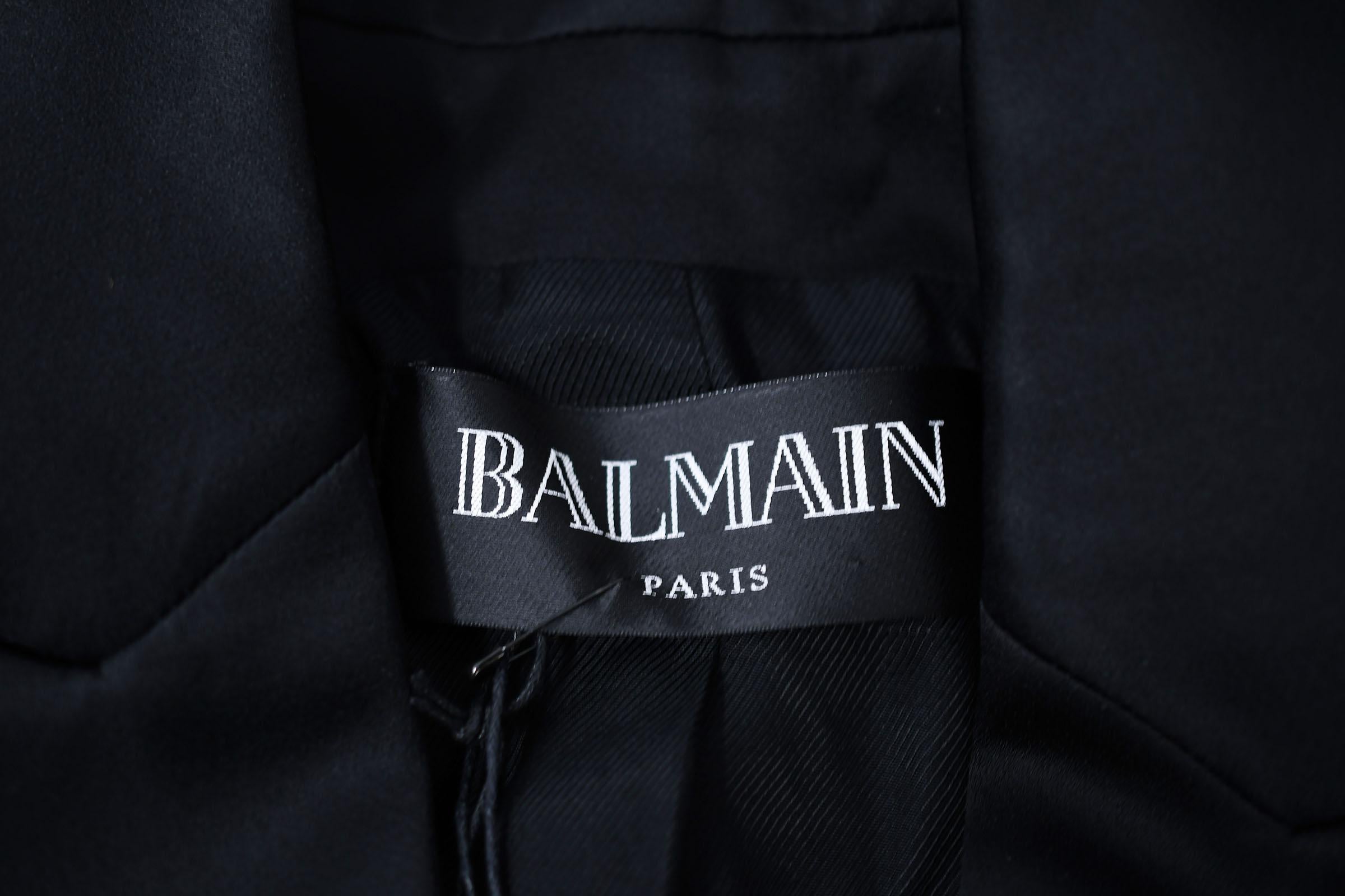 Balmain Black Velvet Blazer with Satin Collar - Size FR 34 For Sale 1